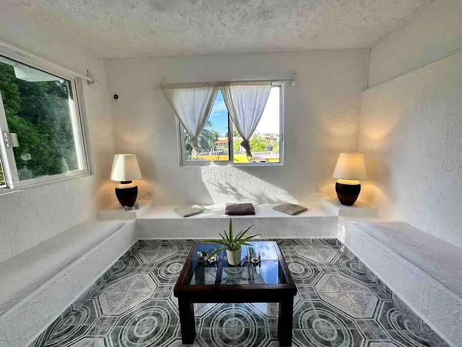 Apartment Located Two Blocks From The Sea Косумель